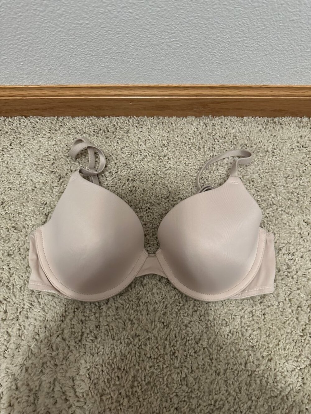 Victoria's Secret PINK Wear Everywhere Lightly Lined T-Shirt Bra 34C NO TAGS